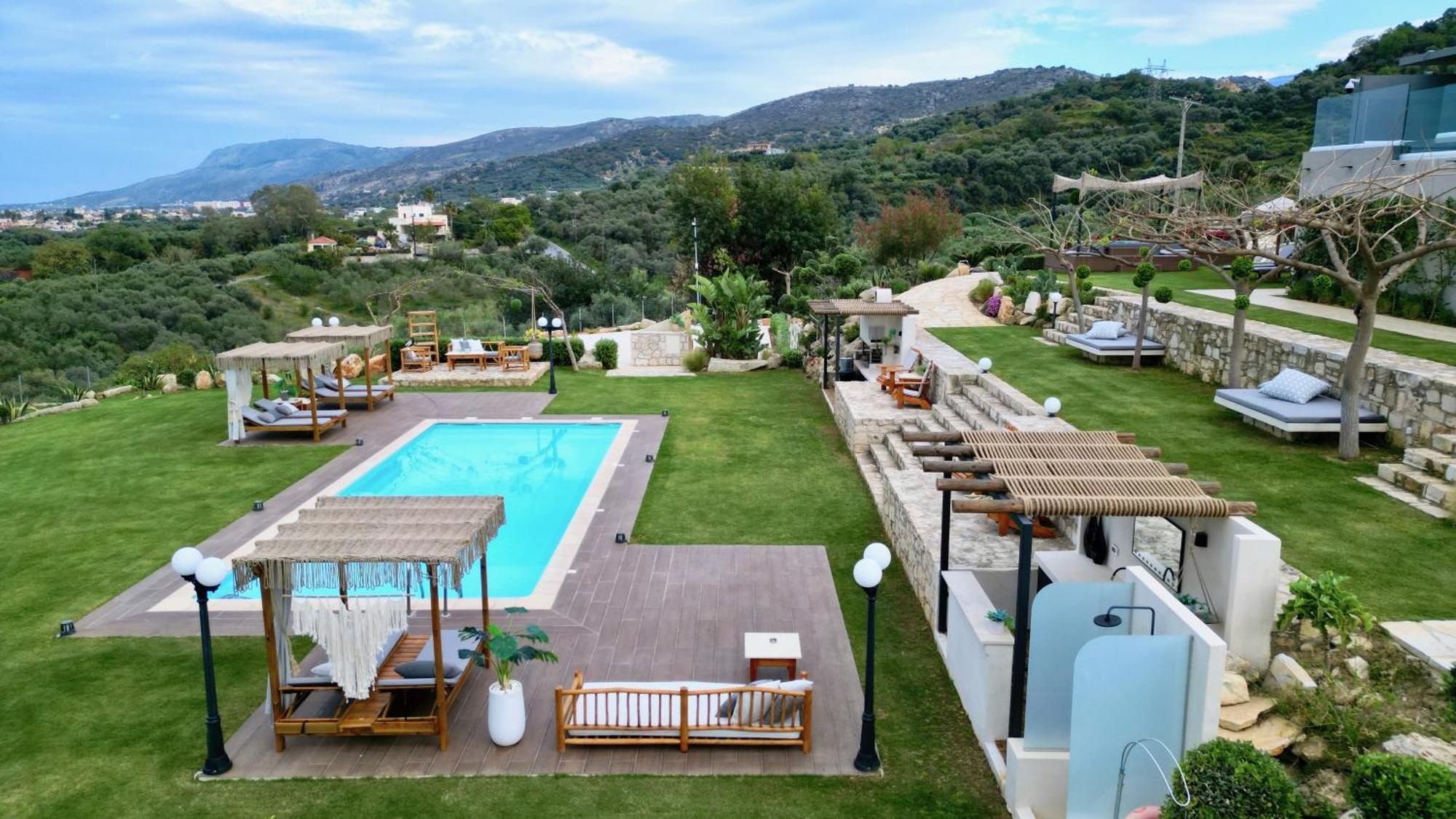 Olivenest Chania Executive Villa Perivólia Exterior foto